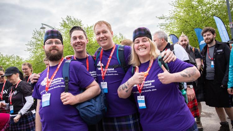 Alzheimer walkers at Kiltwalk