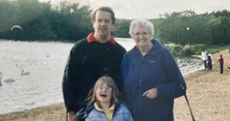 Shannon with Dad and Gran